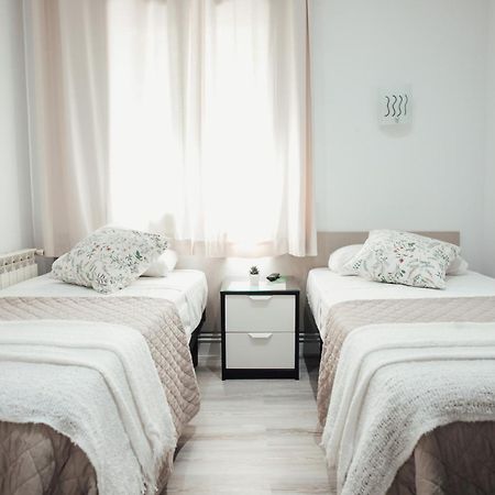 Hostal Ruta De Francia Barcelona Kültér fotó