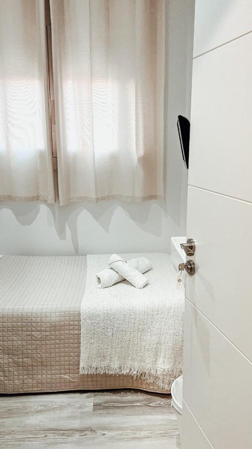 Hostal Ruta De Francia Barcelona Kültér fotó