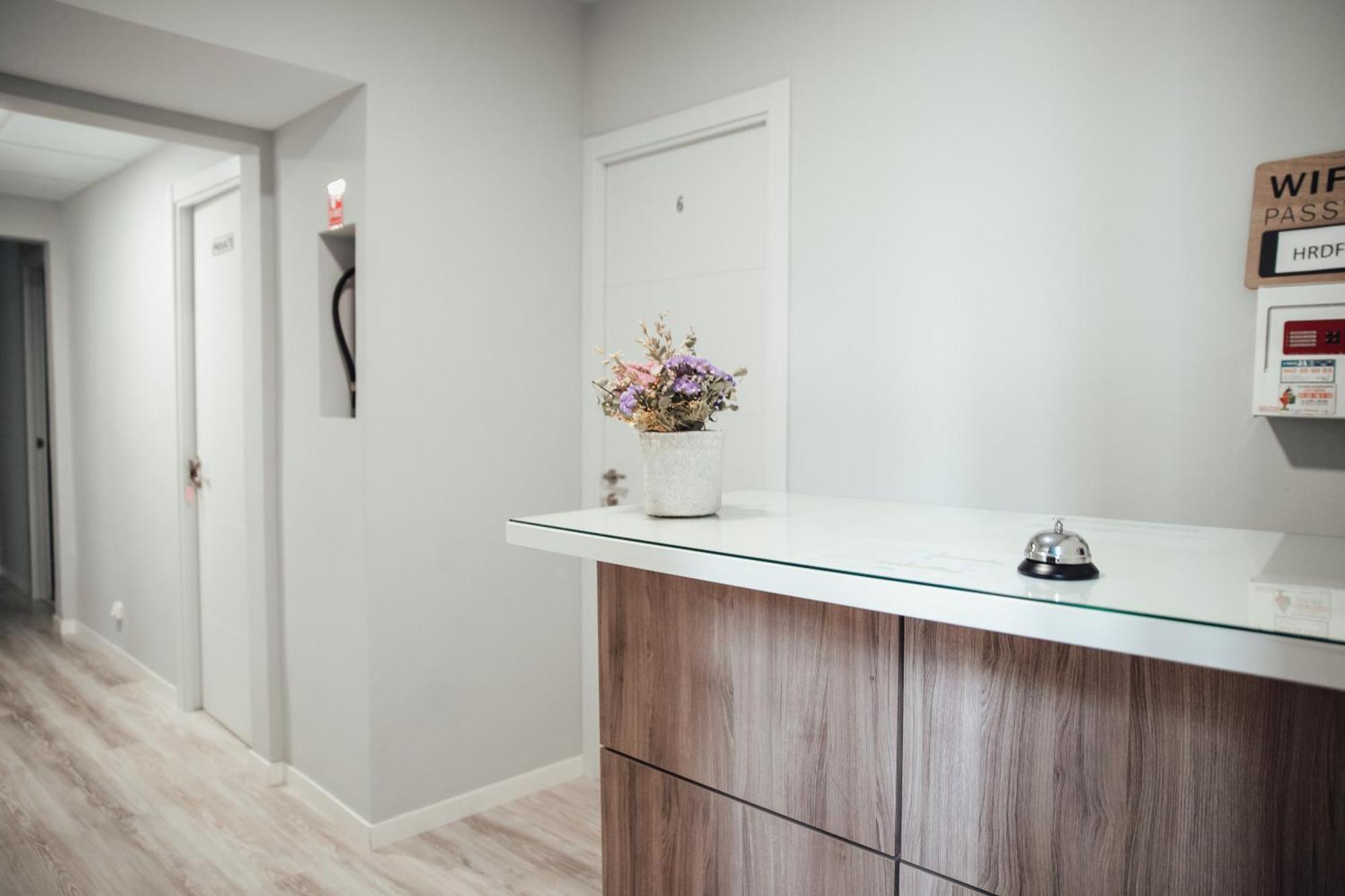 Hostal Ruta De Francia Barcelona Kültér fotó