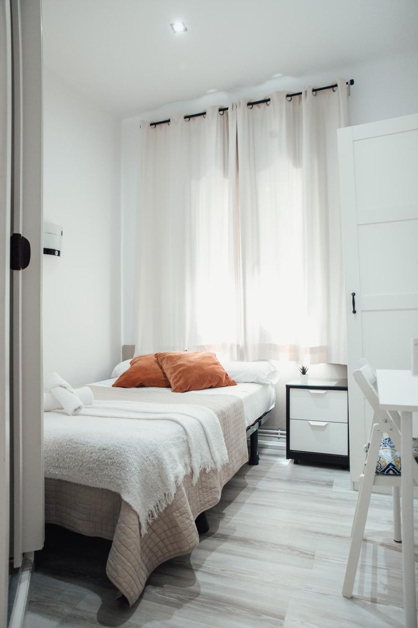 Hostal Ruta De Francia Barcelona Kültér fotó