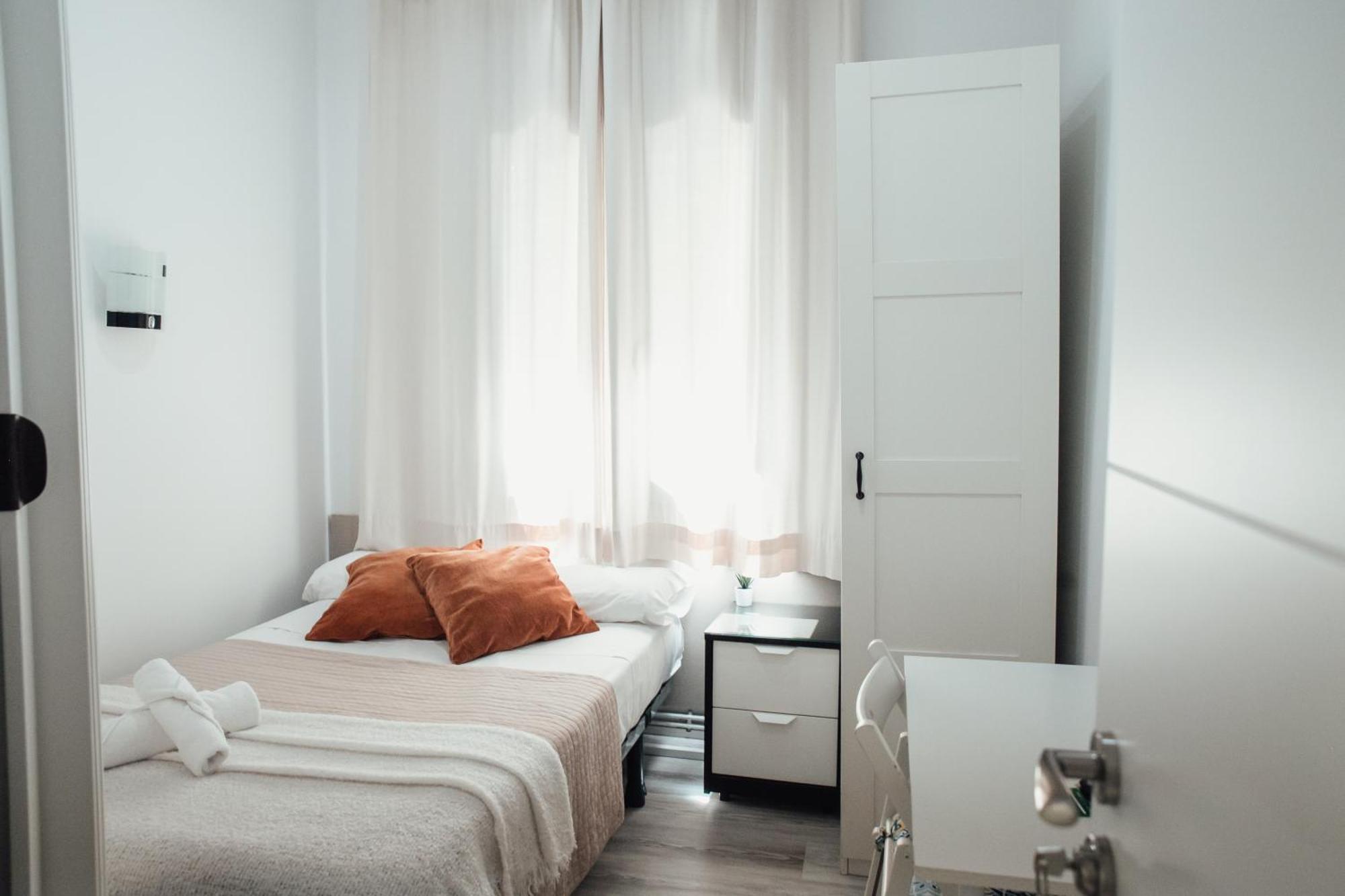 Hostal Ruta De Francia Barcelona Kültér fotó