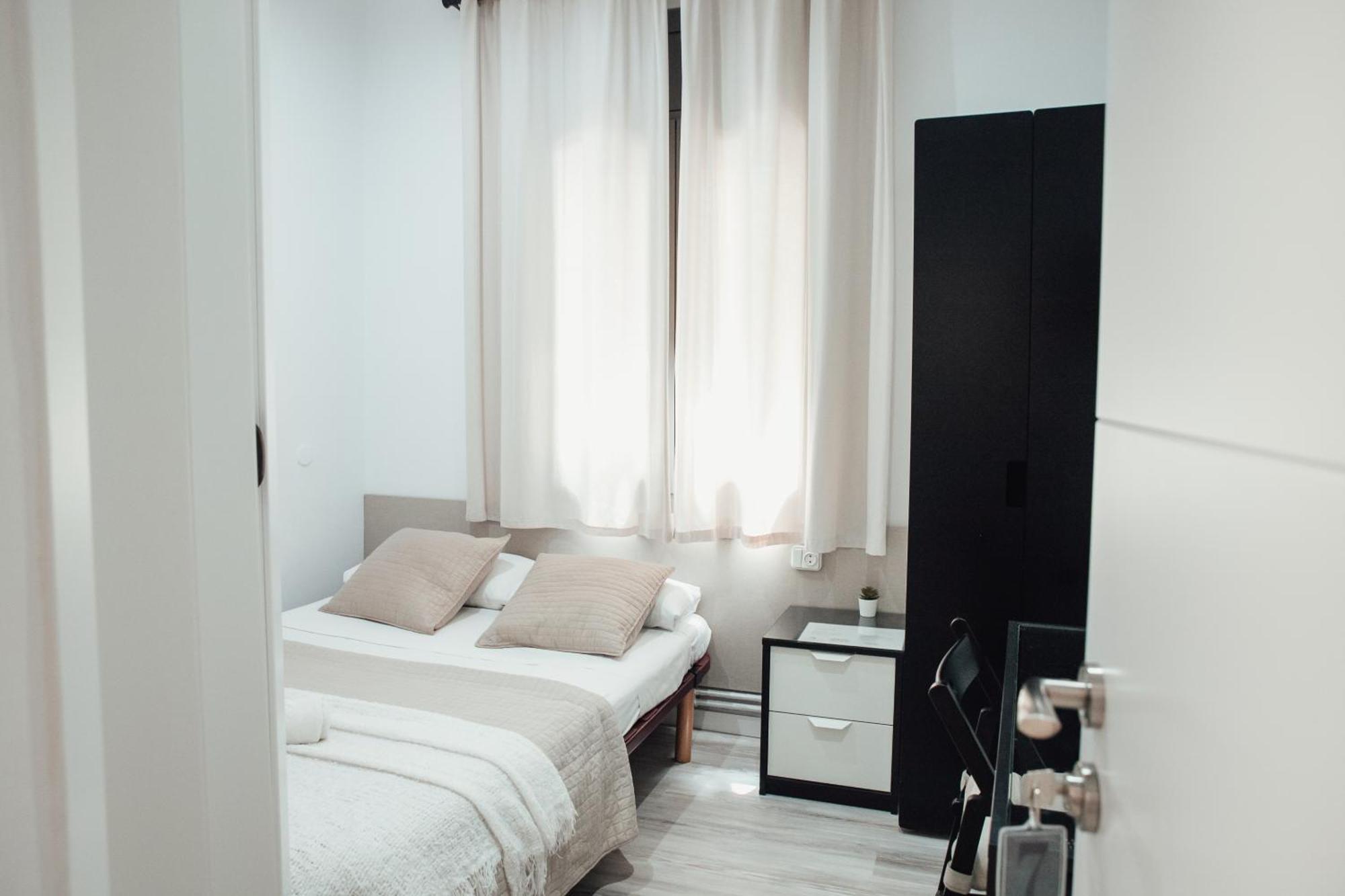 Hostal Ruta De Francia Barcelona Kültér fotó