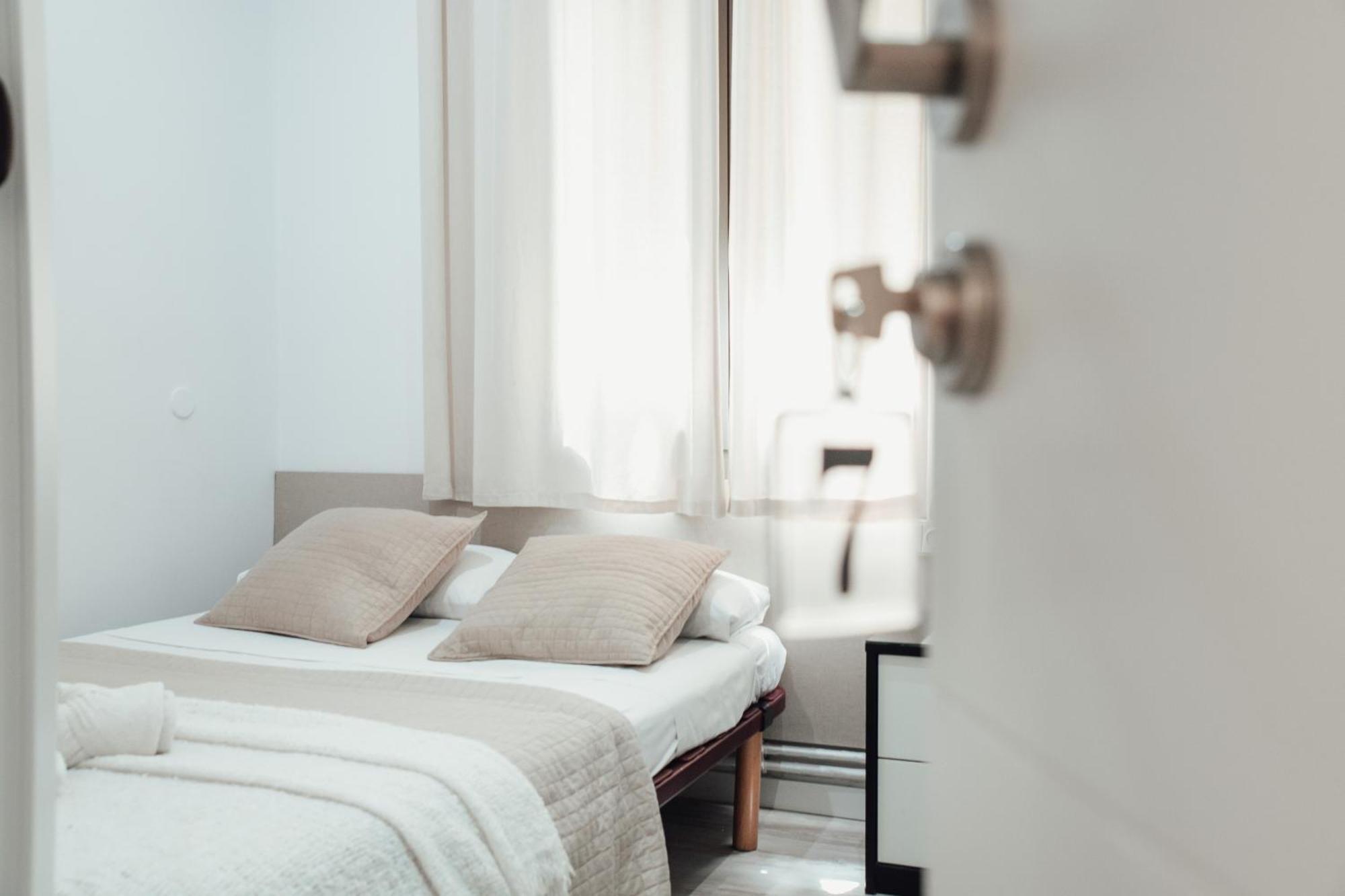 Hostal Ruta De Francia Barcelona Kültér fotó
